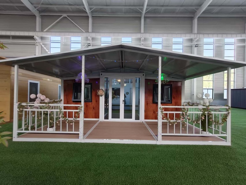 Expandable Container House with Integrated Terrace - chayohouse